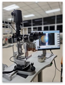 Slit-lamp